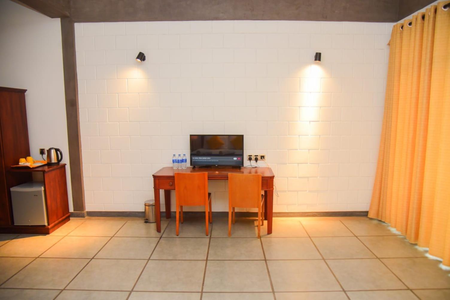 Royal Tusker Hotel Udawalawe Ngoại thất bức ảnh